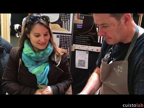 Mathilde veut essayer le couteau George