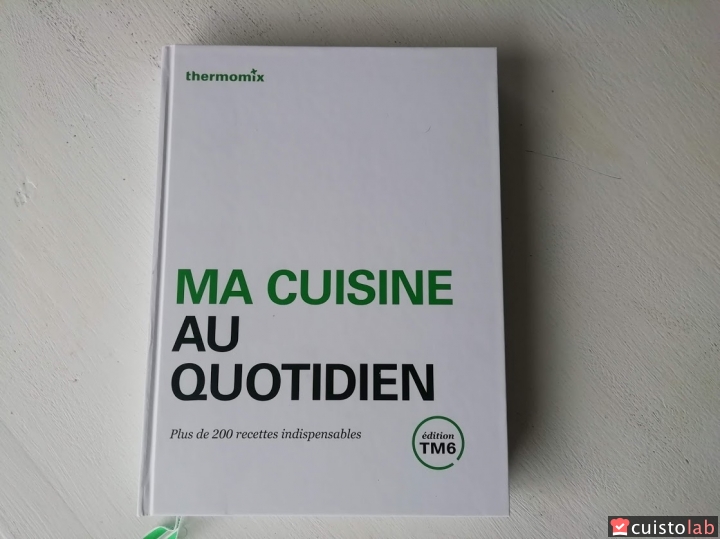 Le livre fourni à l'achat du robot Thermomix TM6