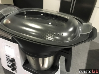 Le panier vapeur sur le robot Monsieur Cuisine Edition Plus