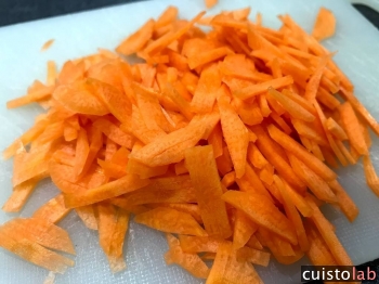 La julienne fine de carottes