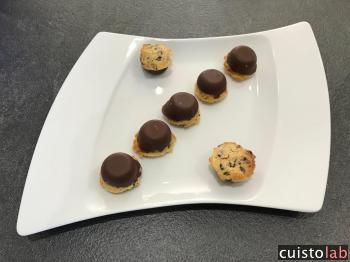 Mini cookies en coque de chocolat