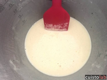 La pâte une fois le lait ajouté