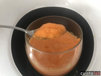 Jus de carotte réalisé avec le thermomix