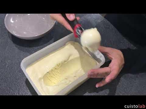 Les boules de glace vanille obtenues après 3 heures au congélateur