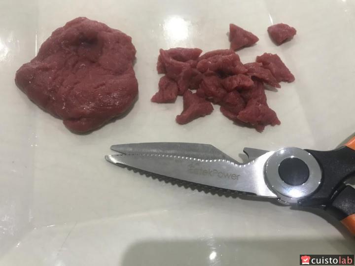 Aucun problème pour couper de la viande