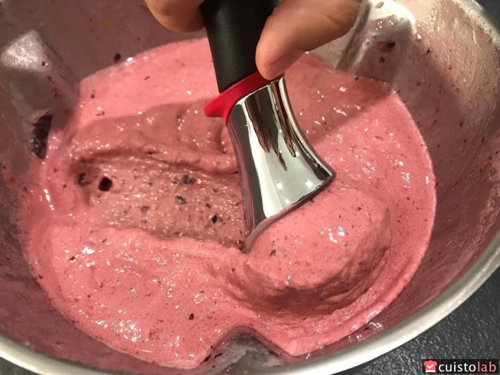 C'est l'été, à nous les glaces ! On a besoin d'une cuillère à glace comme la Tefal