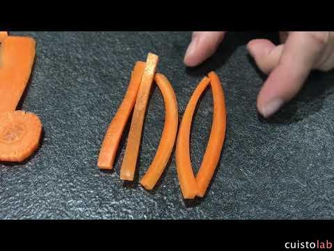 Utilisation de la mandoline Elle à Table avec les carottes