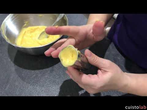 Premier test de réalisation de choux avec la seringue Kitchen Artist