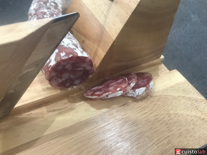 Les premières rondelles de saucisson avec le Glamouric