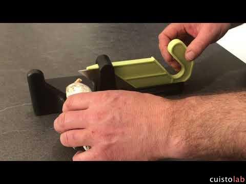 Premiers tests de découpe de saucisson avec la guillotine Le Berger