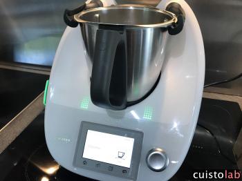 Le thermomix est vert, il est froid