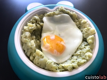 Oeuf au nid purée verte