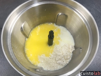 Préparation de la pâte à crêpes