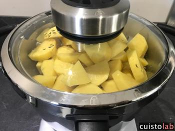 Cuisson à la vapeur des pommes de terre