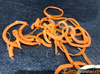 Nos lanières de carotte réalisées avec le Yoassi