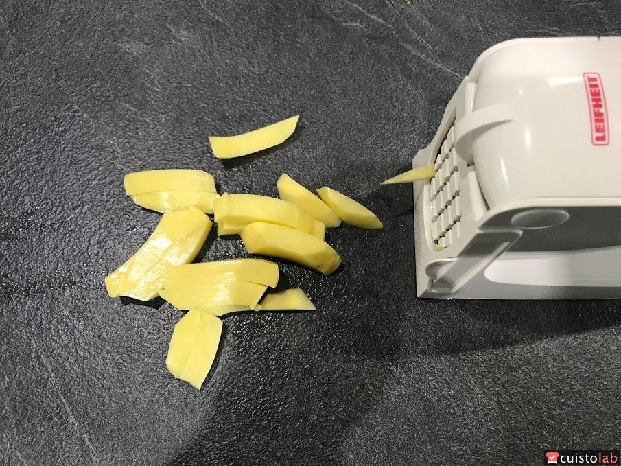 LEIFHEIT 3206 Coupe-Frites, coupe des pommes de terre, coupe légumes  antidérapant pour faire des bâtonnets de 10mm ou 12 mm - La Poste