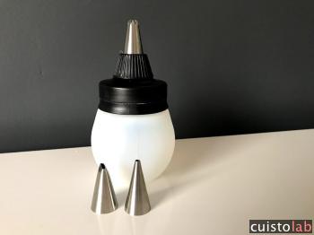 Avis Poche à douille ampoule silicone Cécoa de Cécoa