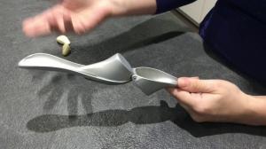 Vidéo de présentation du presse-ail de Demarle