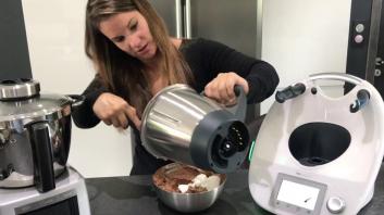 Thermomix TM5 contre Magimix Cook Expert : préparation d'une mousse au chocolat